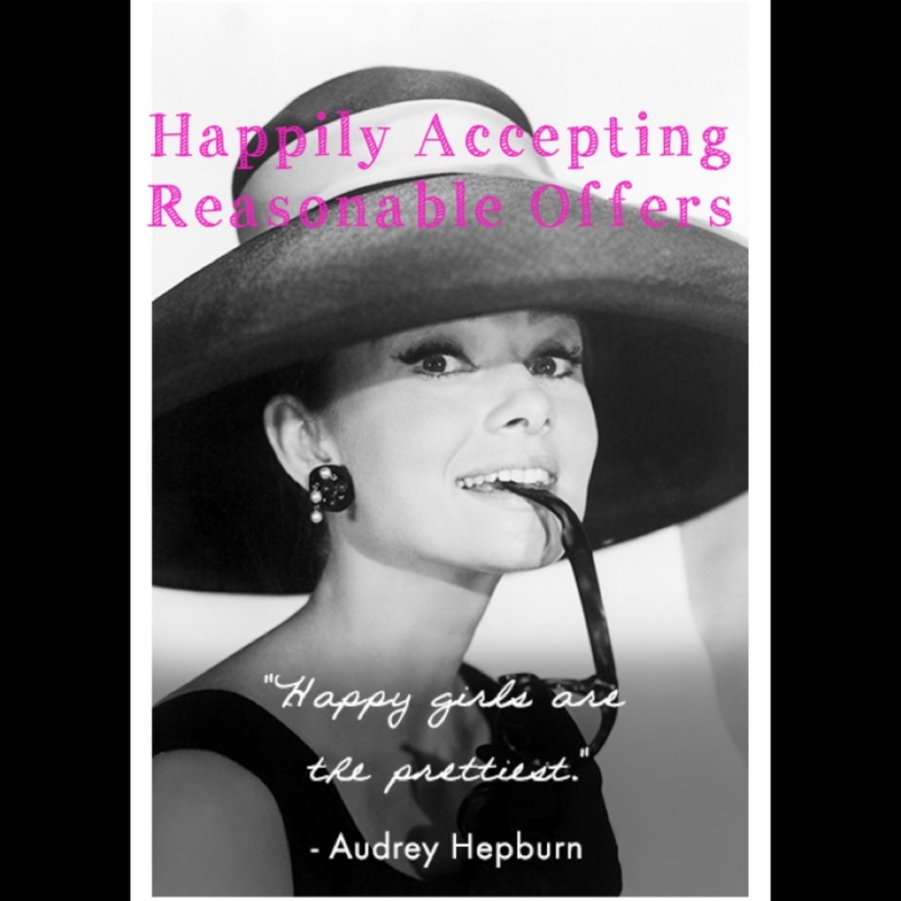 💗accepting reasonable offers💗