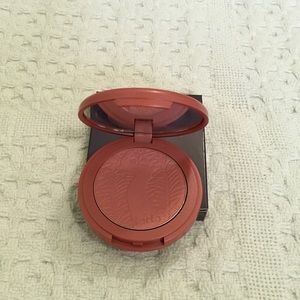 tarte Amazonian Clay 12 hour blush in "charisma"