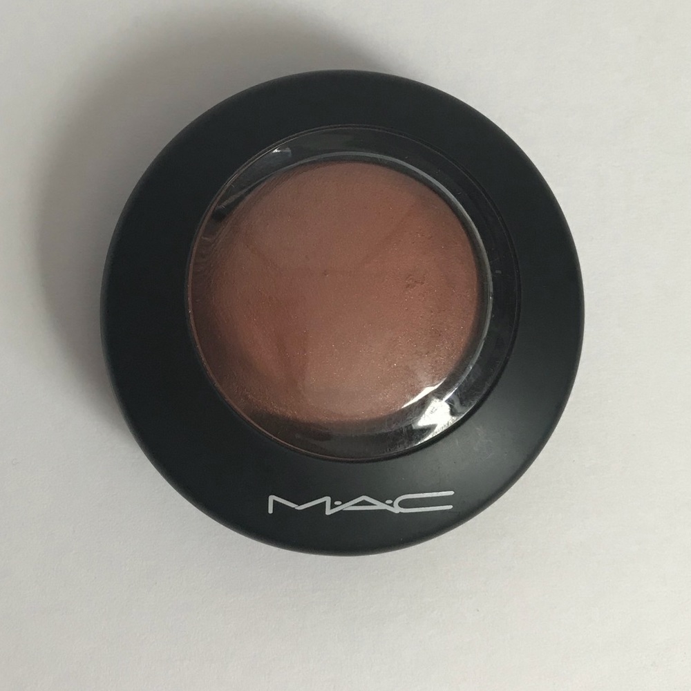 Mac mineralize skinfinish blush love joy