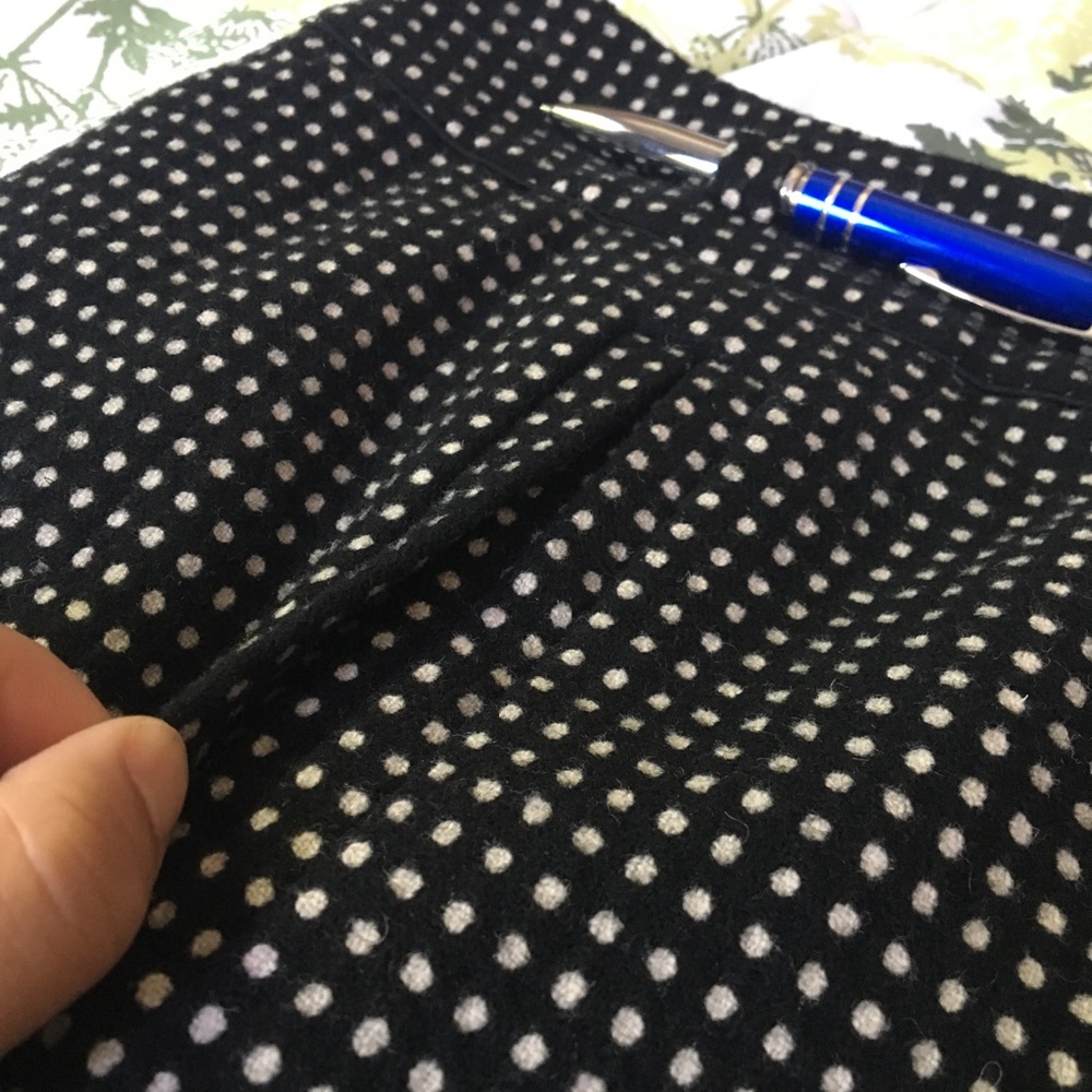 💼 DONATED🖌 Wool Polka Dot Pencil Skirt - Picture 6 of 6