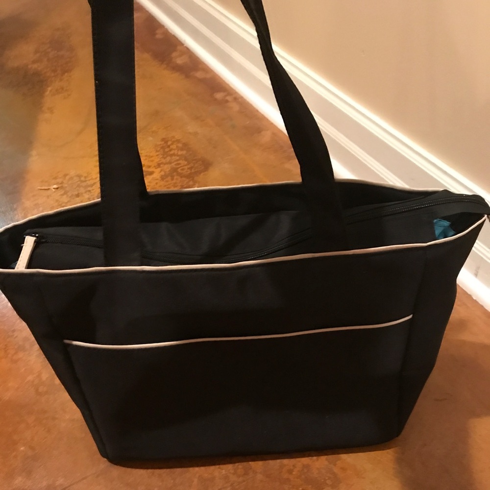 Black hygiea diaper bag like new