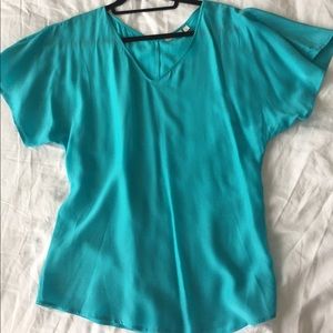 Flutter sleeve v-neck Blouse