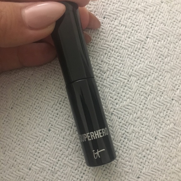 it cosmetics Other - 3 for $25! IT Cosmetics Travel Mascara