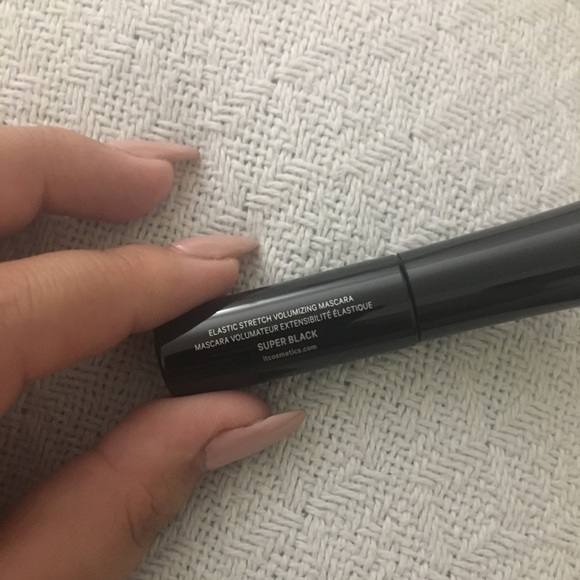 3 for $25! IT Cosmetics Travel Mascara - Picture 2 of 2