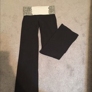NWOT Victoria’s Secret PINK yoga pants