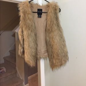 Fur vest