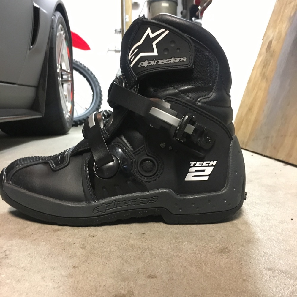 NWOT Men’s AlpineStars Tech 2 riding sneakers