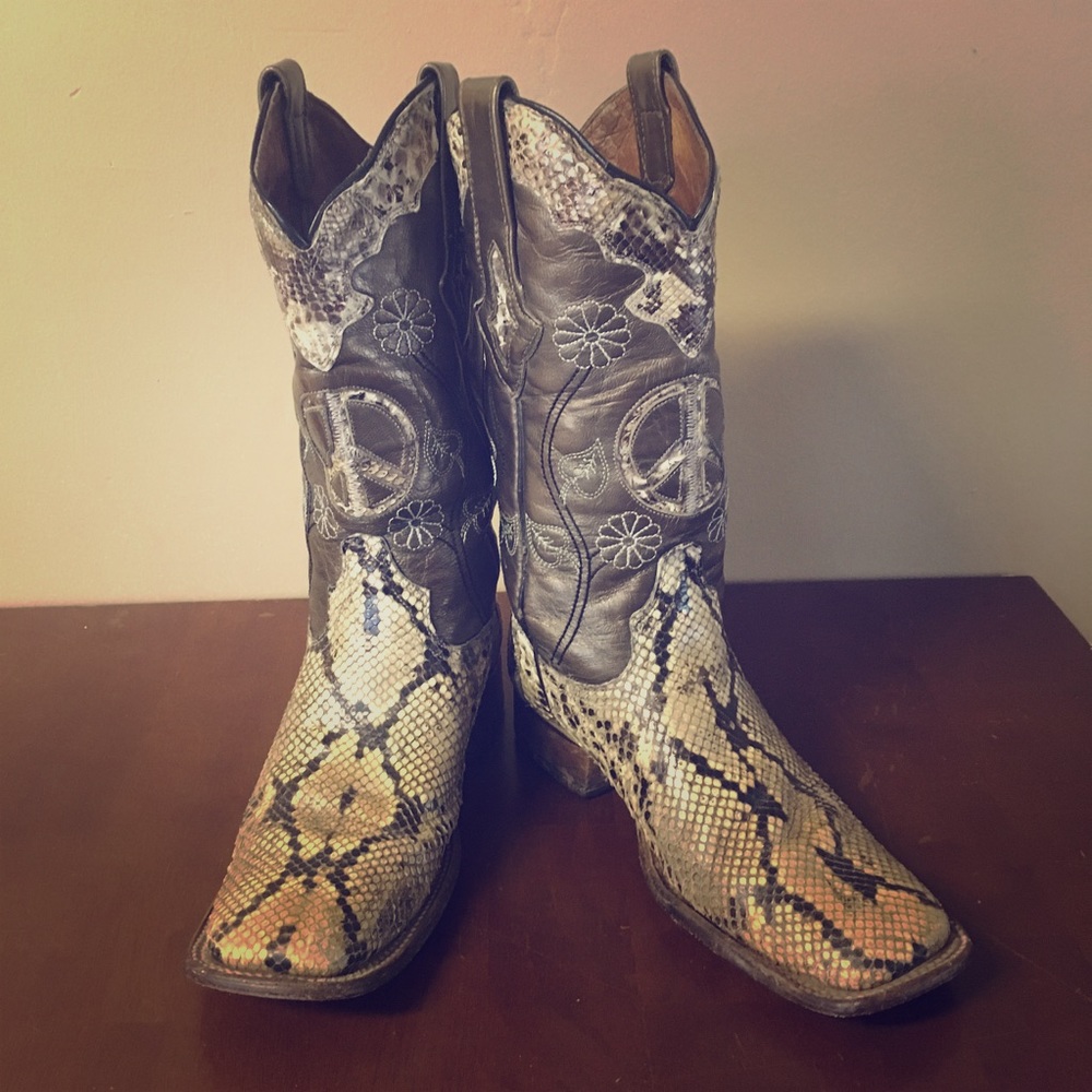 Vintage Snakeskin Cowboy Boots