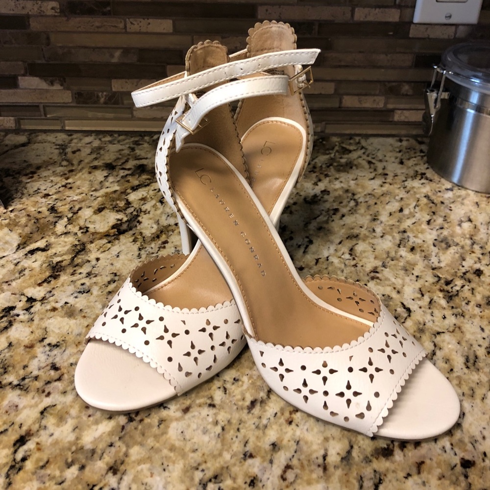 NWOT Lauren Conrad Heels