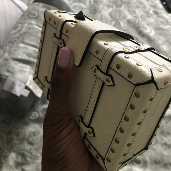 BCBG BAG - Picture 2 of 4