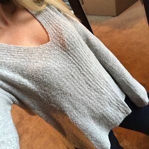 Grey VNeck Sweater✨