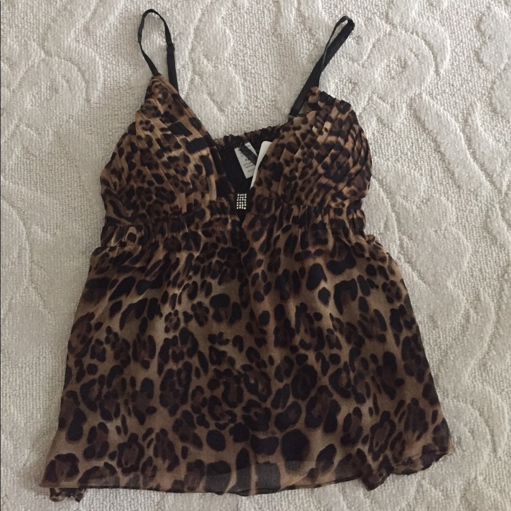 Leopard print top