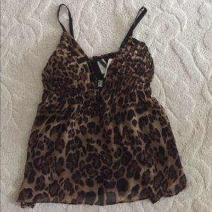 Leopard print top