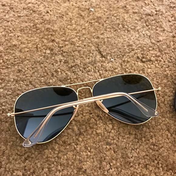 Ray-Ban Aviator Sunglasses - Picture 3 of 4