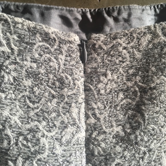 Ann Taylor Pencil Skirt - Picture 4 of 6