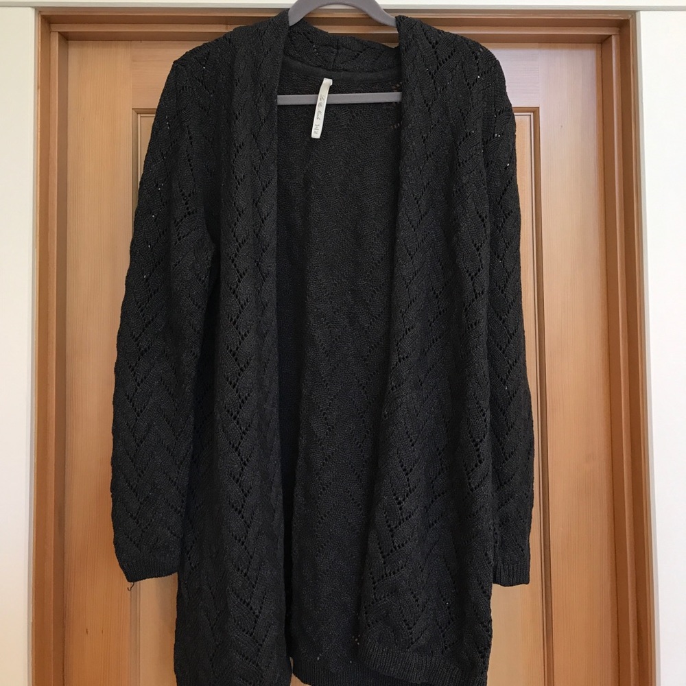 Leo & Nicole Knit sweater