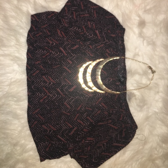 Off the shoulder crop top - Picture 2 of 4