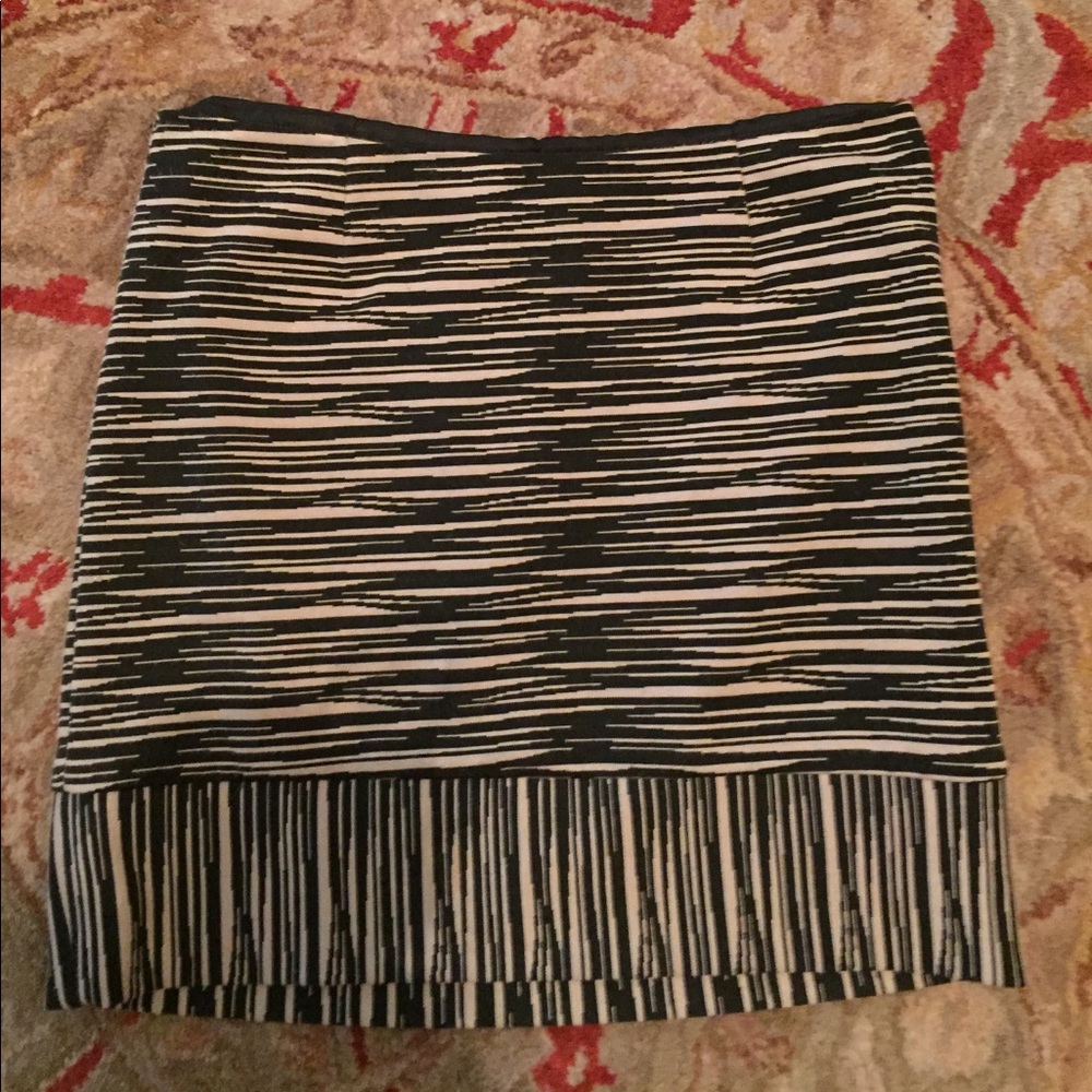 Trina Turk size 2 skirt
