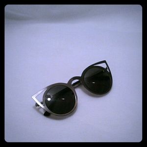 Cat Eye Metal Framed Sunglasses