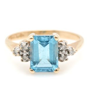 14K Yellow Gold Diamond and Blue Topaz Ring