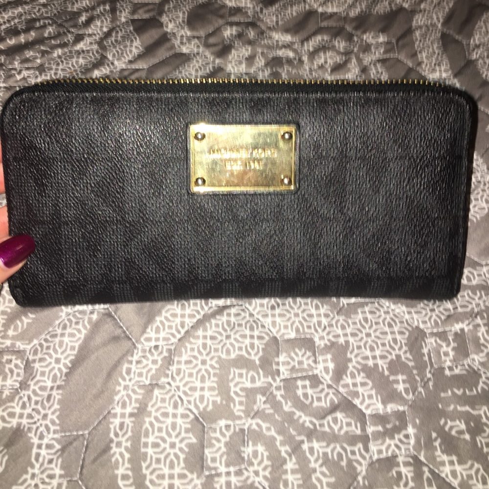 MK wallet