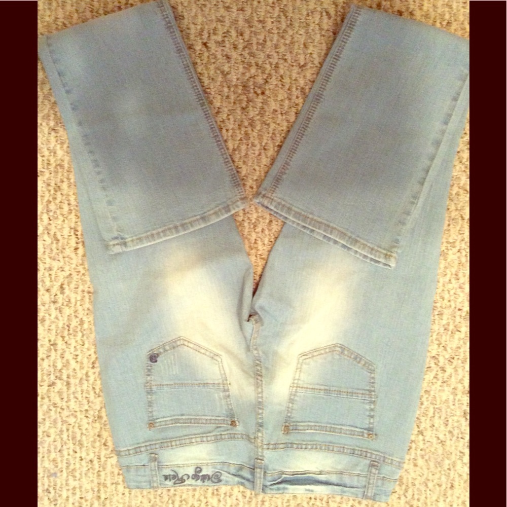 Juniors jeans brand new.