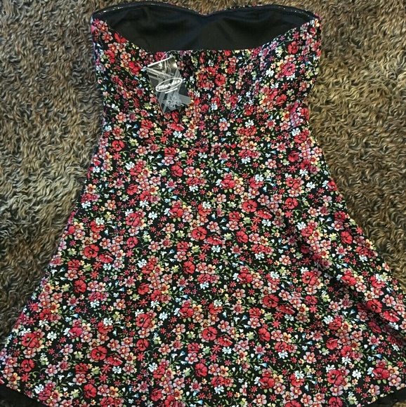 NWT floral print strapless babydoll dress 👗👚 - Picture 2 of 4