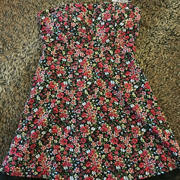 NWT floral print strapless babydoll dress 👗👚 - Picture 4 of 4