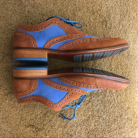Cole Haan oxford style leather shoes - Picture 4 of 8