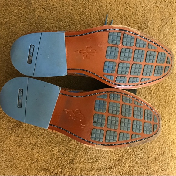 Cole Haan oxford style leather shoes - Picture 6 of 8