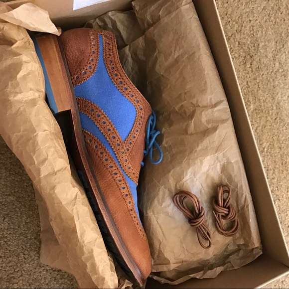 Cole Haan oxford style leather shoes - Picture 7 of 8