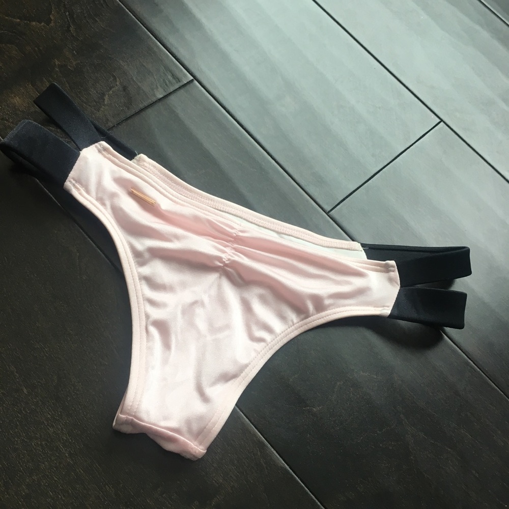 Vs itsy bottoms