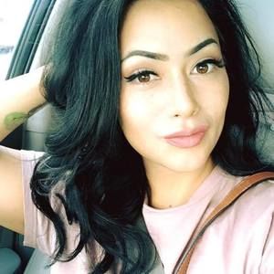 Meet your Posher, Jenna