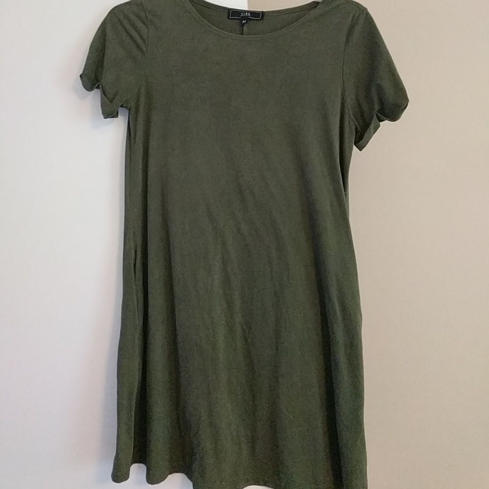 Velvet Vibe Dress w/ pockets!