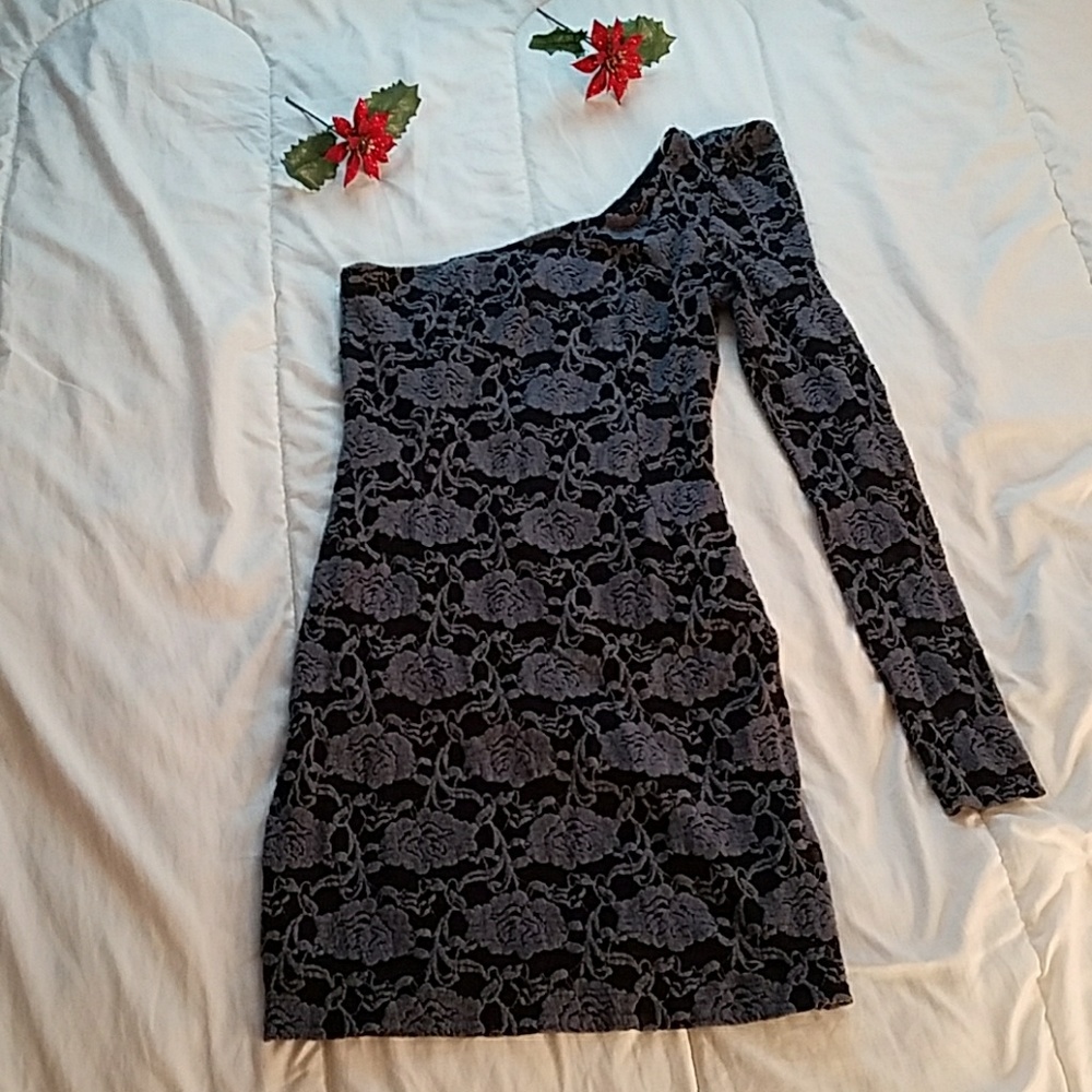 Beautiful floral print mini dress