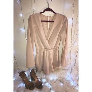 DUSTY PINK BELL SLEEVE ROMPER