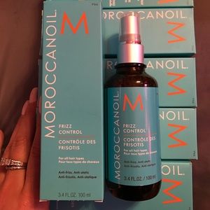 **SALE! Morrocanoil Frizz Control Spray!