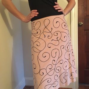 Anthropologie/Snak skirt with embroidery detail