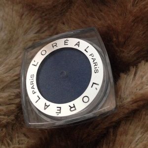 L'Oréal Infallible Eye Shadow
