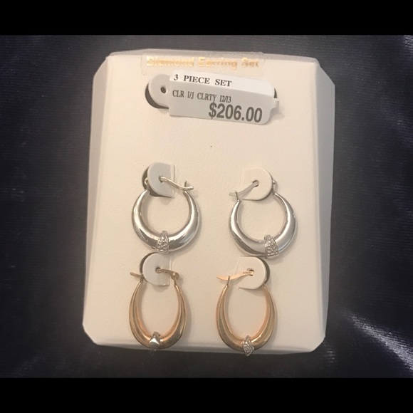 Laugh Now/Cry Later Theater Mask Earring Set - 2 Pairs of  2 pairs of earrings