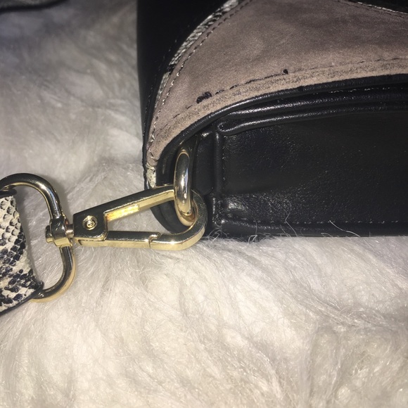 Clutch/purse - Picture 7 of 8