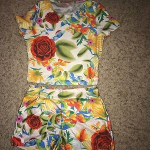 Two Piece Floral Set 🌼🌸