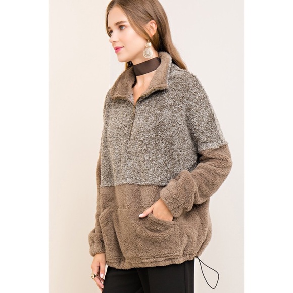 LAST ONE!! Color Block Sweater - Picture 4 of 5