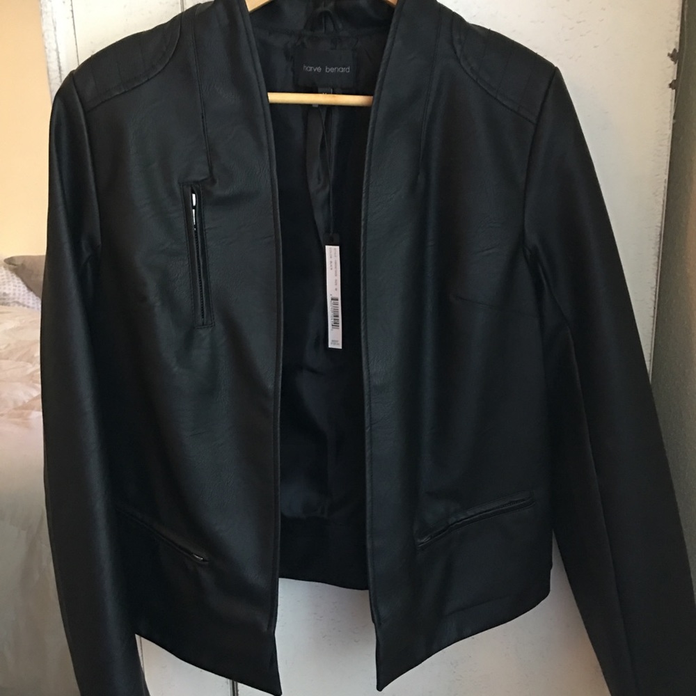 🎀black Faux leather coat🎀