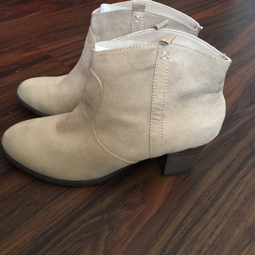 Never worn very cute ankle booties