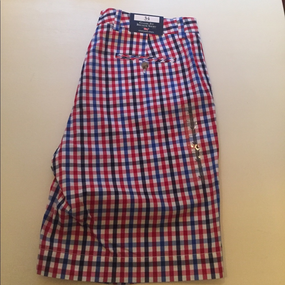 Men’s Vineyard Vines shorts, size 34
