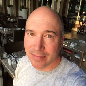 Meet your Posher, Robert