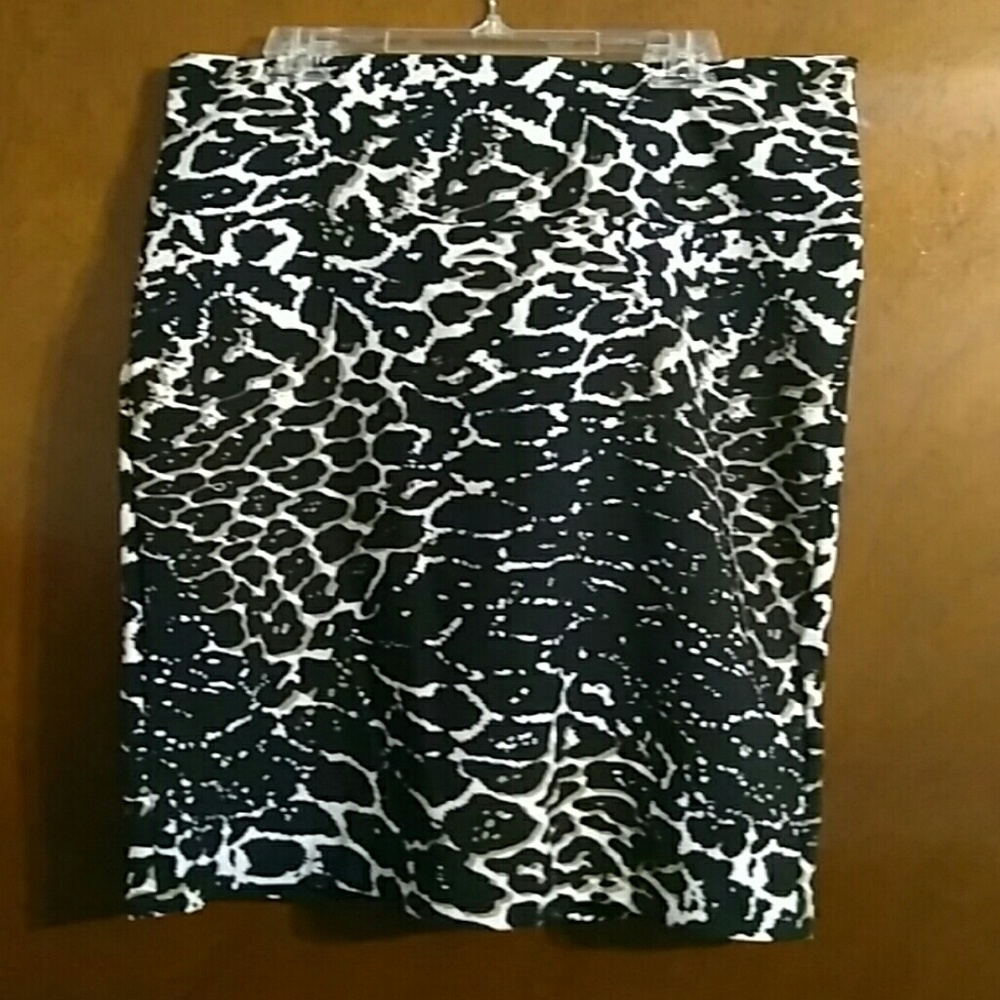 Junior short skirt