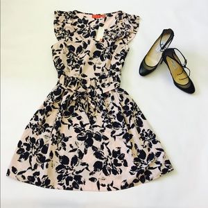 NWT Elle floral print dress