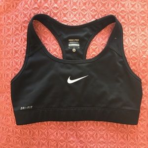Nike Pro Sports Bra